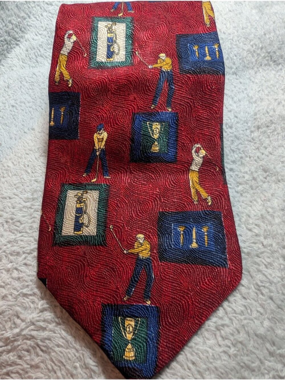Jack Nicklaus Golf-Themed 100% Silk Tie In Red With Trophy & Golfer Print Made I